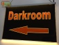 Mobile Preview: LED Orientierungsschild "Darkroom" Hinweisschild Navigationsschild Wegschild Wegweiser Leuchtschild