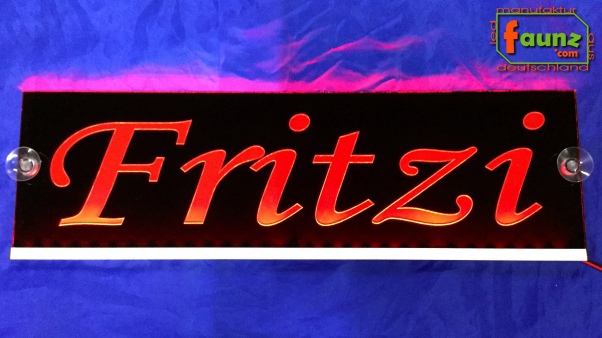 Fritzi in Rot