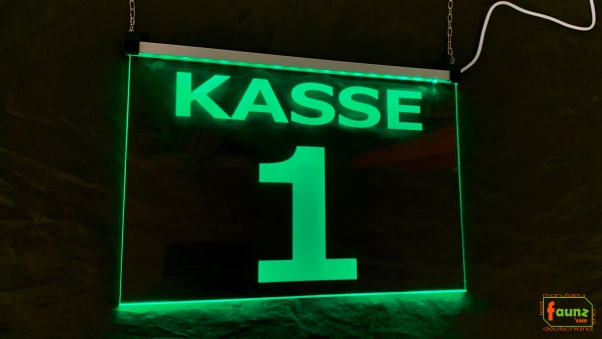 LED Kassenschild Aufhänger Nummer "KASSE 1 oder beliebige Ziffer" - Hängeschild Kassenbeschilderung Leuchtschild mit Farbsteuerung direkte Anbindung Kassensystem