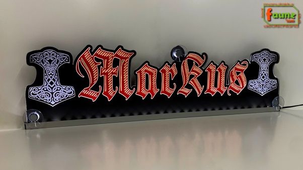 LED Namensschild Symbolik Mjölnir Thorshammer Gravur "Markus" oder Wunschname in Frakturschrift Altdeutsch als Konturschnitt - Truckerschild Neonschild Leuchtschild