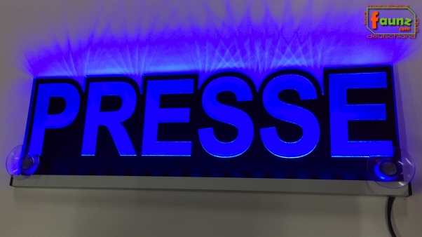 LED Einsatzschild "PRESSE" Leuchtschild Warnschild Namensschild als Konturschnitt