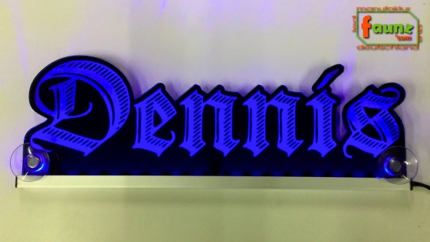 Ihr LED Wunschname "Dennis" Altdeutsch Frakturschrift Namensschild Leuchtschild Truckerschild Konturschnitt