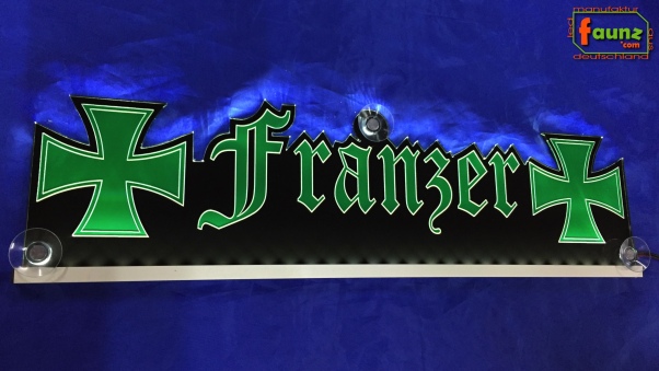 LED Namensschild Symbolik Eisernes Kreuz Gravur "Franzer" oder Wunschname in Frakturschrift Altdeutsch als Konturschnitt - Truckerschild Neonschild Leuchtschild