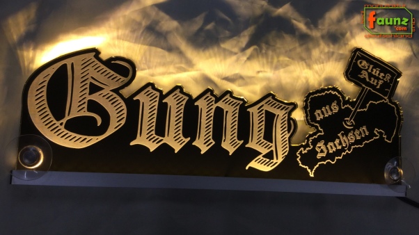 Preview: LED Mottoschild Gravur "Gung aus Sachsen" als Konturschnitt Spaßschild Dekoschild Namensschild Truckerschild Leuchtschild