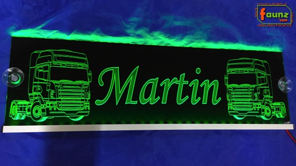 LED Namensschild Detailzeichnung Zugmaschine Gravur "Martin" oder Wunschname auf Rechteckplatte - Truckerschild Neonschild Leuchtschild