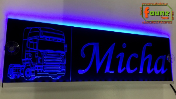 LED Namensschild Detailzeichnung Zugmaschine Gravur "Micha" oder Wunschname auf Rechteckplatte - Truckerschild Neonschild Leuchtschild