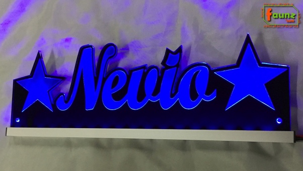 LED Namensschild Symbolik Sterne Gravur "Nevio" oder Wunschname als Konturschnitt - Truckerschild Neonschild Leuchtschild