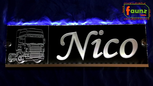 LED Namensschild Detailzeichnung Zugmaschine Gravur "Nico" oder Wunschname auf Rechteckplatte - Truckerschild Neonschild Leuchtschild