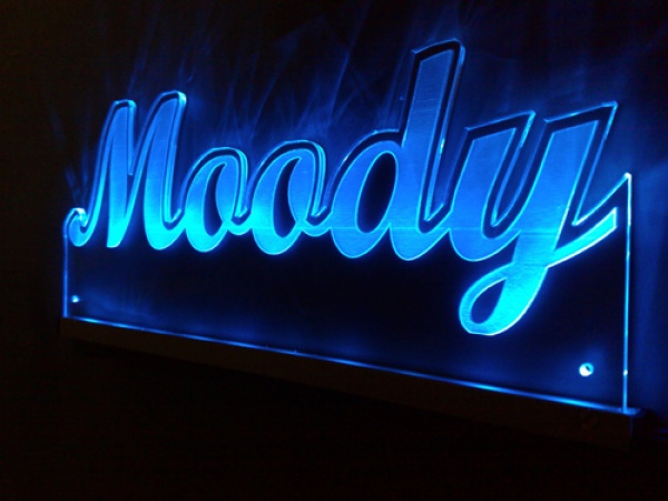 Ihr LED Wunschname " Moody " LED Leuchtschild, LED Namensschild