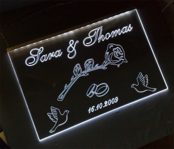 LED Ereignisschild Heirat Gravur "Symbolik + Wunschnamen" Anlass Hochzeit Geschenk Geburt Geburtstag Auszeichnung Prämierung