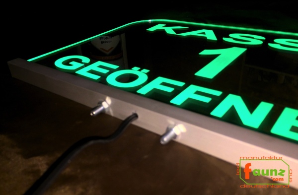 LED Kassenschild opak – Kassenbeschilderung mit opaker Gravur