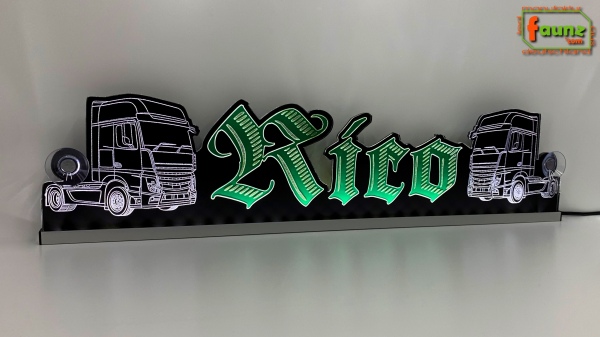 LED Namensschild Detailzeichnung Zugmaschine Gravur "Rico" oder Wunschname in Frakturschrift Altdeutsch als Konturschnitt - Truckerschild Neonschild Leuchtschild
