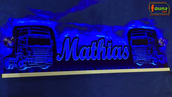 LED Namensschild Detailzeichnung Zugmaschine Gravur "Mathias" oder Wunschname als Konturschnitt - Truckerschild Neonschild Leuchtschild